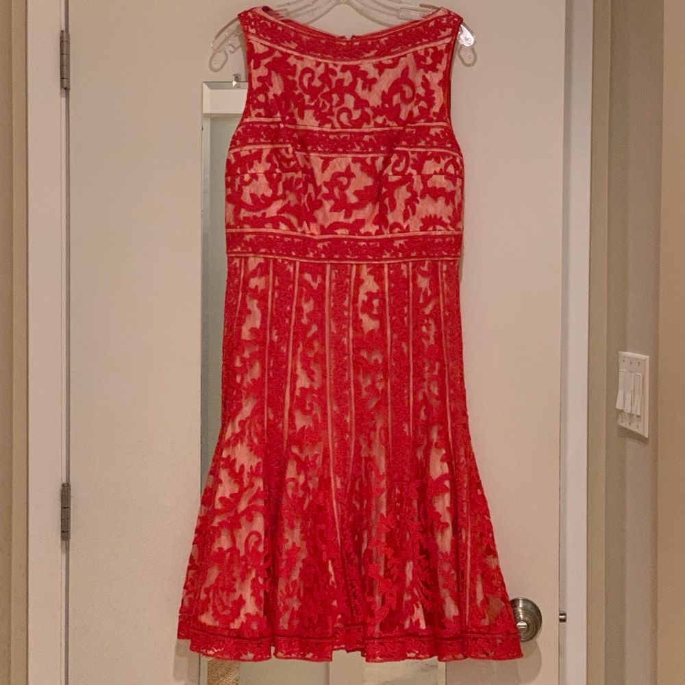 Tadashi Shoji Red Lace Cocktail Dress Sz 6
